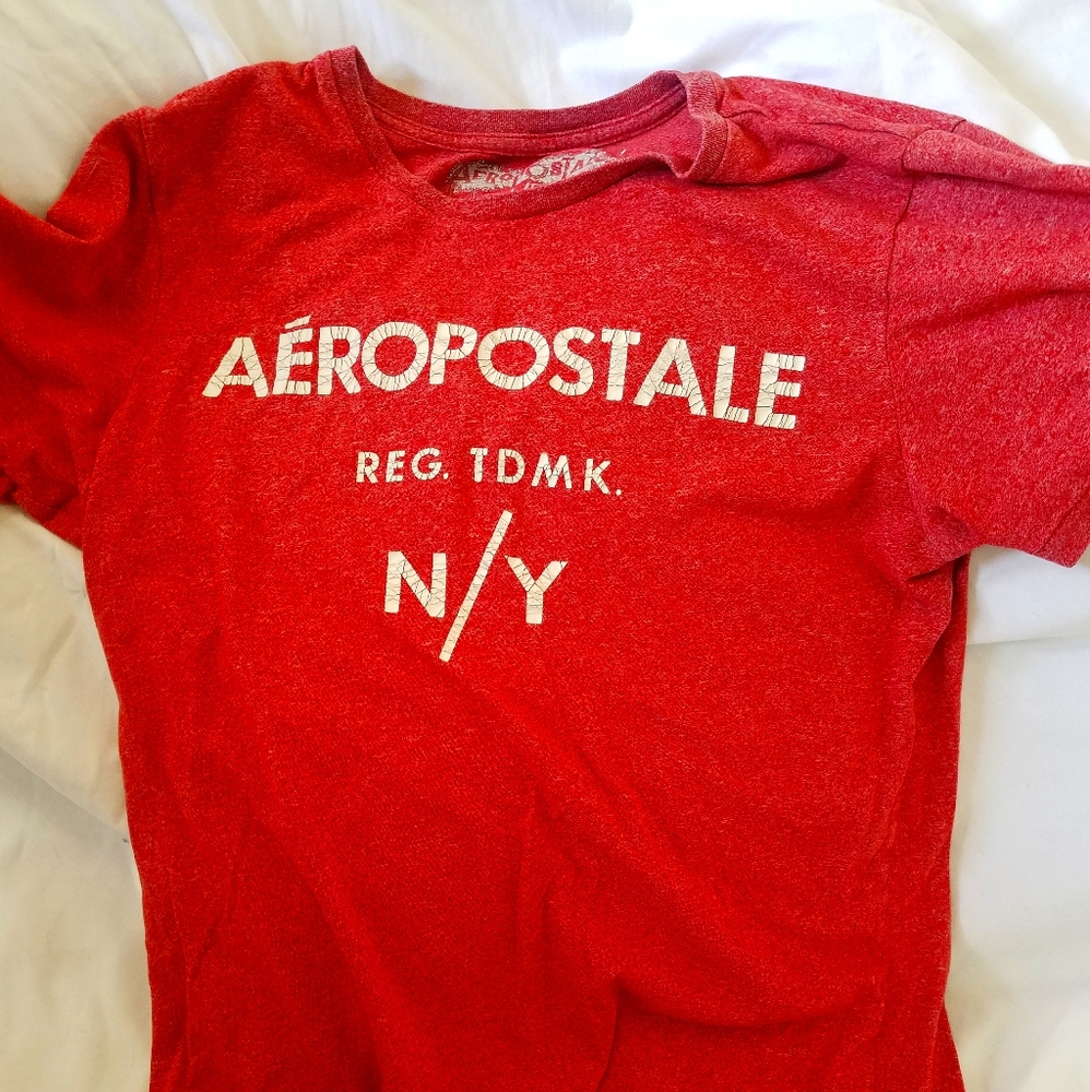 Aeropostale N/Y size large t-shirt